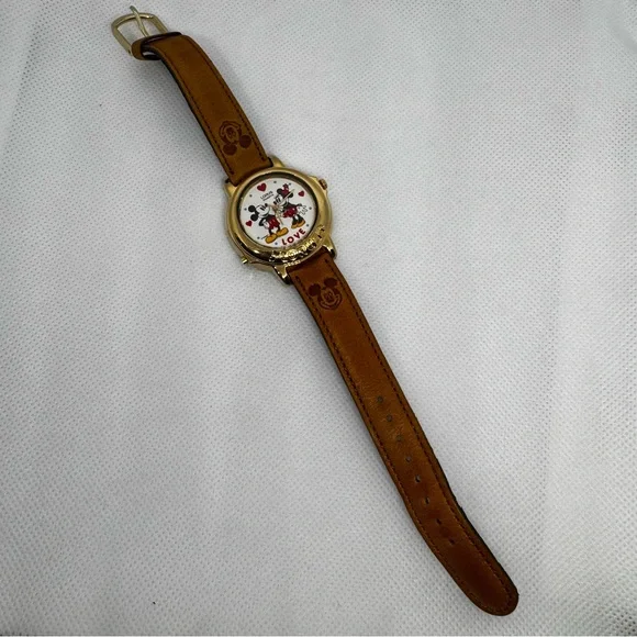 VINTAGE LORUS MICKEY & MINNIE MOUSE Disney "LOVE" Musical Watch - Picture 3 of 8